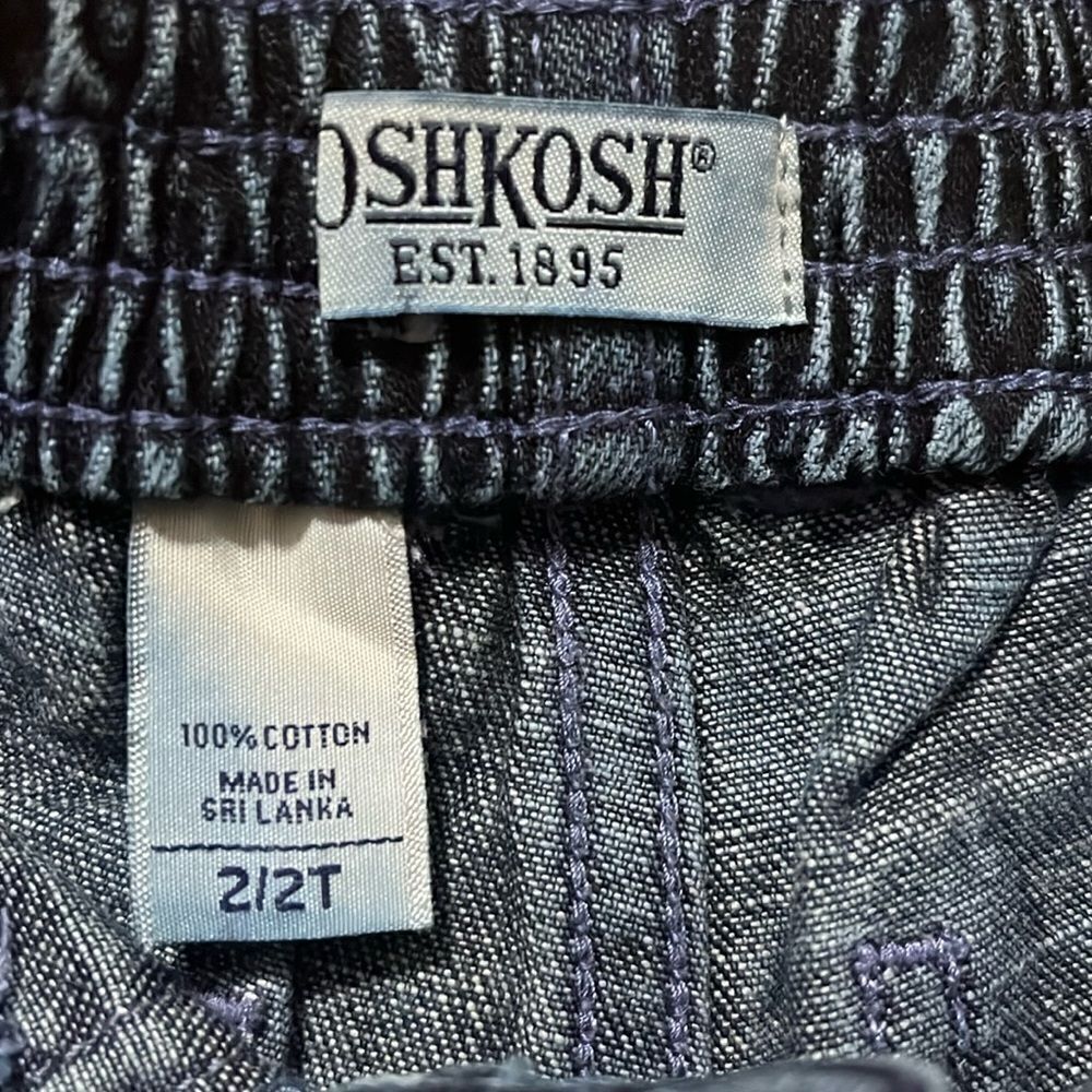 OSHKOSH SIZE GIRLS 2T EMBROIDERED FLARE JEANS - Picture 6 of 6